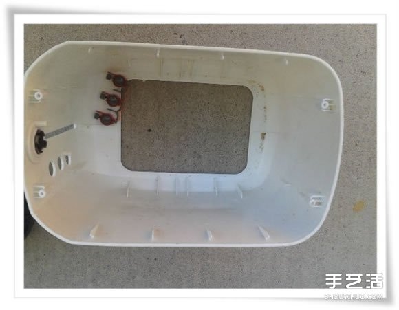 微型花园：废旧烤面包机改造制作的美丽盆景(图3)