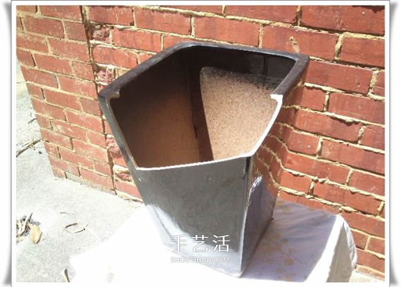 破花盆变盆景的方法 DIY破花盆盆景小制作(图2) 破花盆变盆景的方法 DIY破花盆盆景小制作(图2)