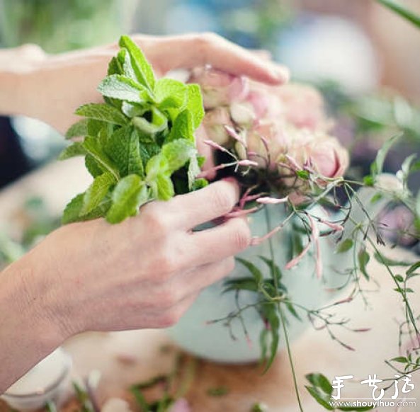 茶壶插花的教程(图7)