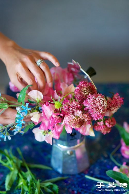 铁质咖啡机作为花器DIY精致插花(图6)