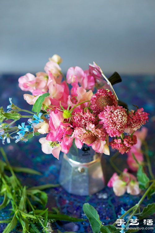 铁质咖啡机作为花器DIY精致插花(图7)
