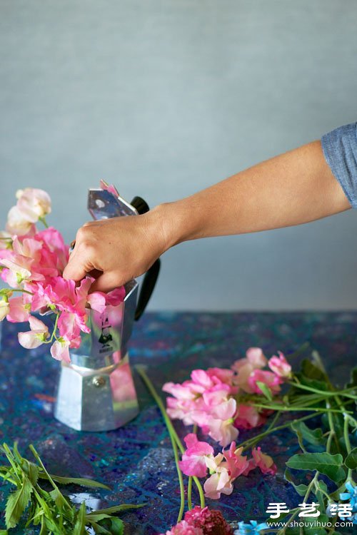 铁质咖啡机作为花器DIY精致插花(图4)