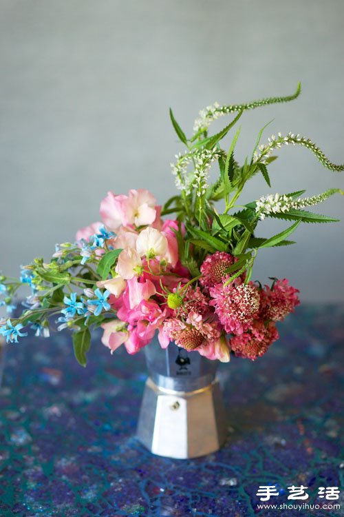 铁质咖啡机作为花器DIY精致插花(图2)