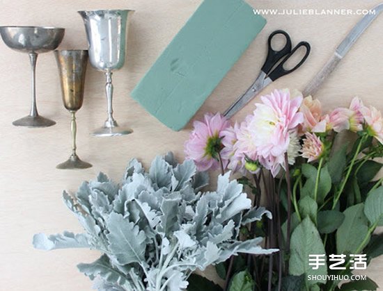 简易插花入门教程图解 所用花器是废旧圣杯~(图1)